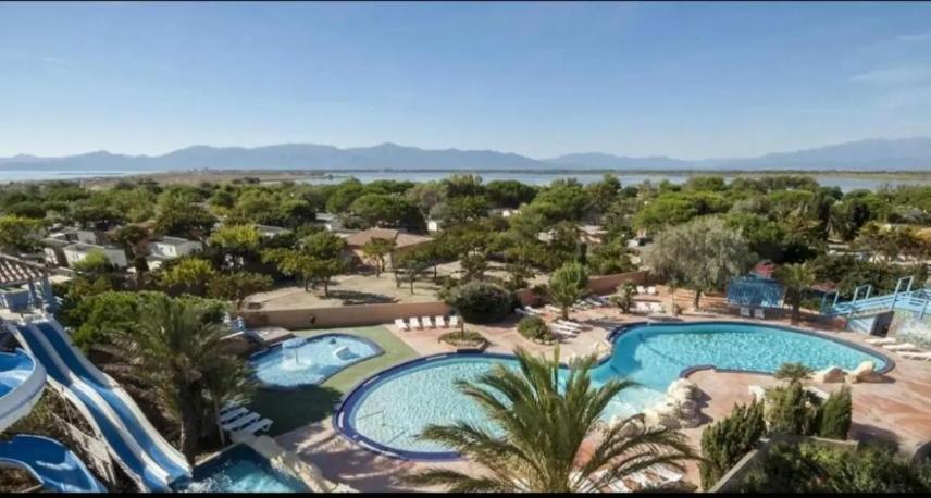 Chez Boby ! Hotel Canet-en-Roussillon Exterior foto